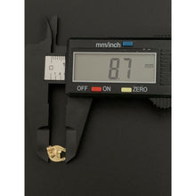 Load image into Gallery viewer, 18K Gold Earrings Stud Horseshoe 1.23 grams - Rafant