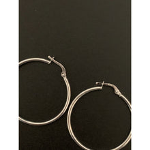 Load image into Gallery viewer, 18K Gold Earrings Hoops Loops 1.78 grams White Gold - Rafant