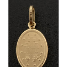 Load image into Gallery viewer, 18K Gold Pendant Oval Religious Mother Mary 1.05 grams - Rafant