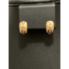 Load image into Gallery viewer, 18K Gold French Clips Earrings 1.24 grams - Rafant