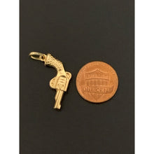 Load image into Gallery viewer, 18K Gold Pendant Pistol 1.20 grams - Rafant