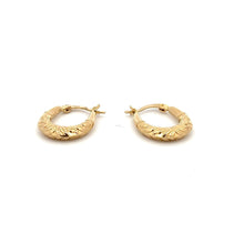 Load image into Gallery viewer, 18K Gold Earrings Hoops Small 1.03 grams - Rafant