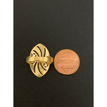 Load image into Gallery viewer, 18K Gold Ring 1.33 grams Size 8 - Rafant