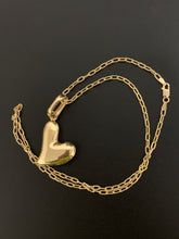 Load image into Gallery viewer, 18K Gold Necklace Chain 18 inches with Heart Pendant 9.65 grams - Rafant