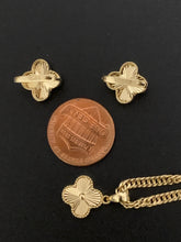 Load image into Gallery viewer, 18K Gold Necklace Chain 20 inches Flower Pendant with Stud Earrings Sets 8.87 grams - Rafant