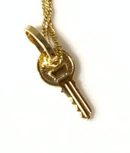 Load image into Gallery viewer, New Real 18K Saudi Gold Necklace with Key Pendant - Rafant