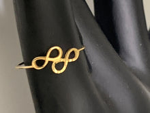 Load image into Gallery viewer, New Authentic Stamped 18K Saudi Gold Infinity Ring Size 6 - Rafant