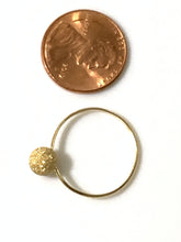 Load image into Gallery viewer, New Authentic Stamped 18K Saudi Gold Frosted Ball Ring Size 7.5 - Rafant