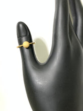 Load image into Gallery viewer, New Authentic Stamped 18K Saudi Gold Frosted Ball Ring Size 7.5 - Rafant