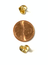 Load image into Gallery viewer, New Authentic 18K Saudi Gold Stud Heart Earrings Dainty Small - Rafant