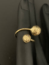 Load image into Gallery viewer, 18K Saudi Gold Double Orb Ring  1.24 grams Size 5 - Rafant