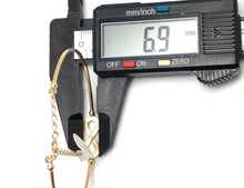 Load image into Gallery viewer, New 18K Saudi Gold Infinity Bracelet Bangle Circumference 2.36 x 2" Small - Rafant