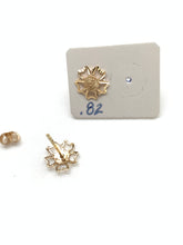 Load image into Gallery viewer, 18K Gold Stud Flower Stud Earrings Small - Rafant