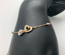 Load image into Gallery viewer, New Real 18K Saudi Gold Bracelet w/ Heart Charms Two Tone White/Yellow Gold Size 8 - Rafant