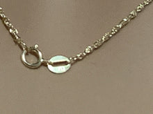 Load image into Gallery viewer, New Real 18K Saudi Gold Necklace 18" Chain with Heart Ribbon Pendant - Rafant