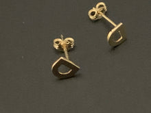 Load image into Gallery viewer, New Real 18K Saudi Gold Small Stud D Earrings - Rafant