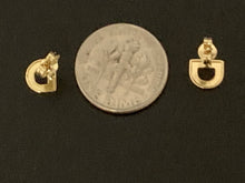 Load image into Gallery viewer, New Real 18K Saudi Gold Small Stud D Earrings - Rafant