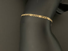 Load image into Gallery viewer, 18K Saudi Gold Chain Link Bracelet Size 7.5 Dainty Lightweight 1.57grams - Rafant