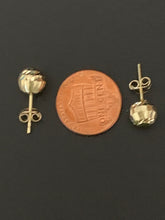 Load image into Gallery viewer, 18K Gold Ball Stud Earrings 1.61 grams - Rafant