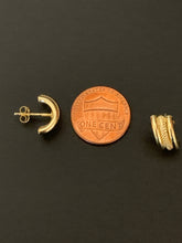 Load image into Gallery viewer, New Real 18K Saudi Gold Stud Earrings Item#260 - Rafant
