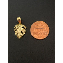 Load image into Gallery viewer, 18K Japan Gold Leaf Pendant 1.92 grams - Rafant
