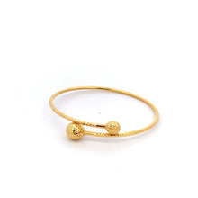 Load image into Gallery viewer, 18K Yellow Gold Bracelet Oval Cuff 3.86 grams 6.25 inches - Rafant