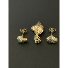 Load image into Gallery viewer, 18K Saudi Gold Stud Heart Earrings Puffed Heart Pendant Set - Rafant