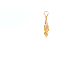 Load image into Gallery viewer, 18K Gold Pendant Clover 0.49 grams - Rafant