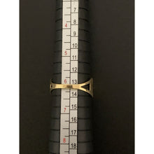 Load image into Gallery viewer, 18K Gold Ring Wave 1.71 grams Size 6 - Rafant