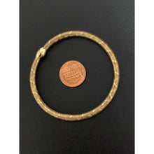 Load image into Gallery viewer, 18K Gold Bracelet Soft Mesh Flexible Stretchable Bangle S 7.25 inches 1.04 grams - Rafant