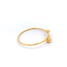 Load image into Gallery viewer, 18K Yellow Gold Bracelet Oval Cuff 3.86 grams 6.25 inches - Rafant