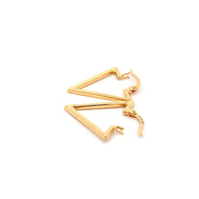 Load image into Gallery viewer, 18K Yellow Gold Earrings Triangle 1.75 grams - Rafant
