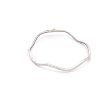 Load image into Gallery viewer, 18K White Gold Bracelet Wave 1.59 grams Oval - Rafant