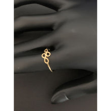 Load image into Gallery viewer, 18K Saudi Gold Ring Infinity Size 6.5 - Rafant