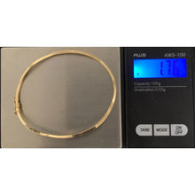 Load image into Gallery viewer, 18K Gold Bracelet Bangle Clip Wave Oval Size 6.5 inches 1.76 grams - Rafant