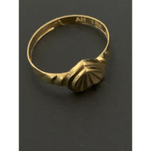 Load image into Gallery viewer, 18K Gold Ring Heart 1.10 grams Size 8.5 - Rafant