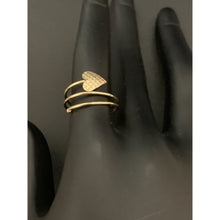 Load image into Gallery viewer, 18K Gold Ring Spiral Heart 1.77 grams Size 5.5 - Rafant