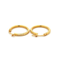 Load image into Gallery viewer, 18K Gold Earrings Hoops Textured Small 1.36 grams - Rafant
