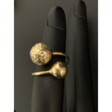 Load image into Gallery viewer, 18K Gold Ring Double Orbs Balls  1.43 grams Size 5 - Rafant