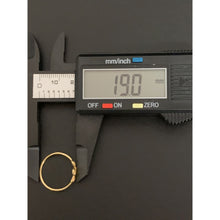 Load image into Gallery viewer, 18K Saudi Gold Ring Infinity Size 6.5 - Rafant