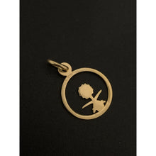 Load image into Gallery viewer, 18K Gold Pendant Swords Round Circle 1.37 grams - Rafant