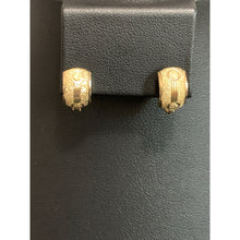 Load image into Gallery viewer, 18K Saudi Gold Earrings French Clips 1.29 grams - Rafant