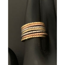 Load image into Gallery viewer, 18K Gold Ring Seven Days Tricolor White Yellow Rose 2.07 grams Size 6 - Rafant