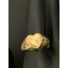 Load image into Gallery viewer, 18K Gold Ring Heart 1.27 grams Size 9.25 - Rafant
