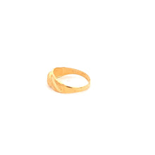 Load image into Gallery viewer, 18K Yellow Gold Ring Heart 1.27 grams Size 7 - Rafant
