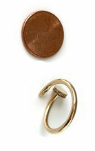 Load image into Gallery viewer, New Real 18k Saudi Gold Size6.5 Ring With Russian Stones - Rafant