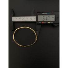 Load image into Gallery viewer, 18K Gold Bracelet Bangle Clip Wave Oval Size 6.5 inches 1.76 grams
