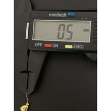 Load image into Gallery viewer, 18K Gold Bracelet 7.5 inches with Heart Charms 1.29 grams
