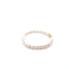 Load image into Gallery viewer, 18K Gold Pixiu Piyao Bracelet Gemstones Freshwater White Pearls 6-7mm
