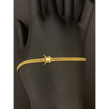 Load image into Gallery viewer, 18K Gold Bracelet Chain Triple Lock 2.54 grams Size 7.25 inches
